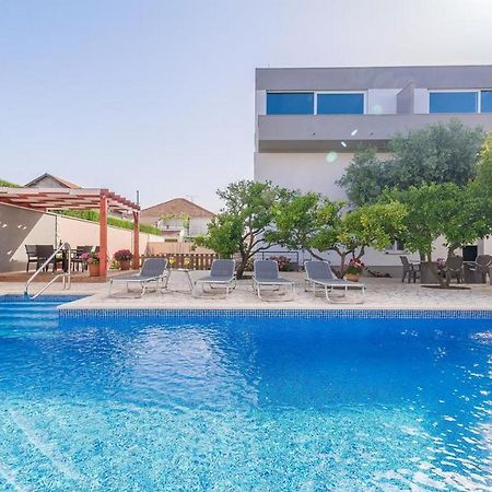 Apartments Villa Odesa With Shared Pool Zadar Dış mekan fotoğraf