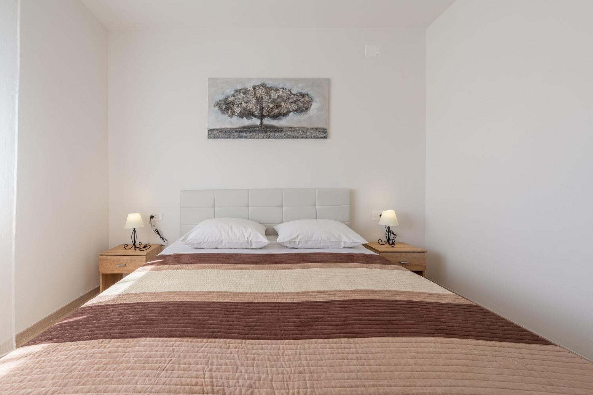 Apartments Villa Odesa With Shared Pool Zadar Dış mekan fotoğraf