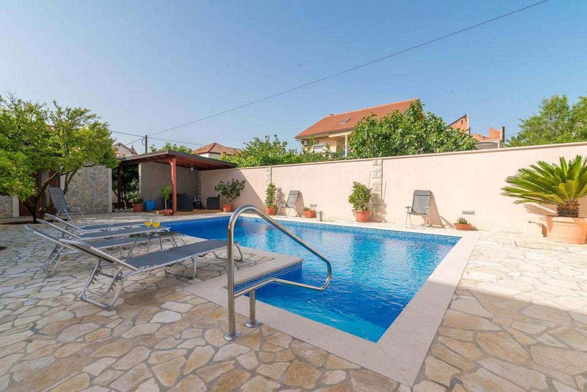 Apartments Villa Odesa With Shared Pool Zadar Oda fotoğraf