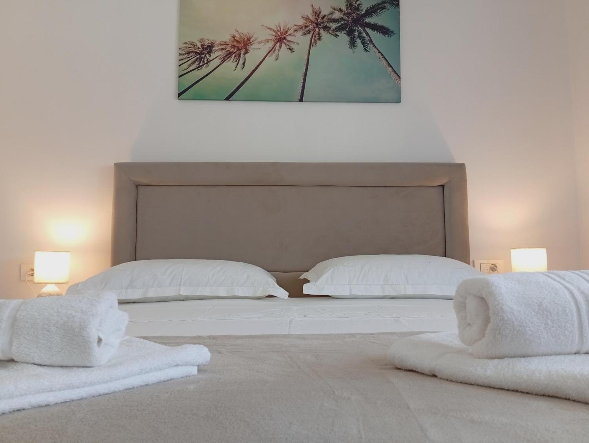 Apartments Villa Odesa With Shared Pool Zadar Dış mekan fotoğraf